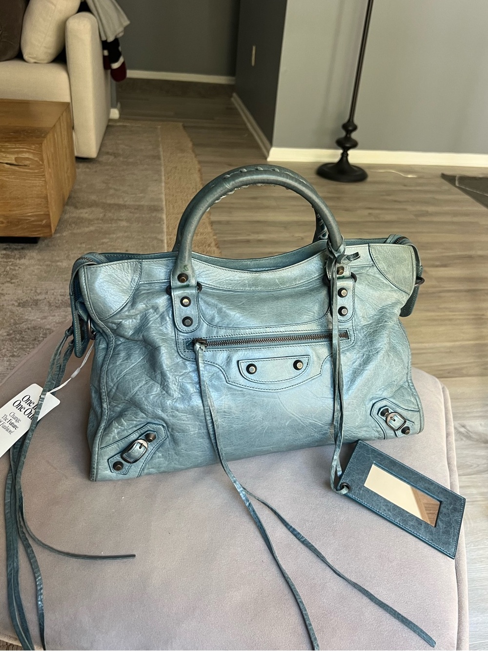 Balenciaga Classic Leather City Bag - Picture 2 of 16